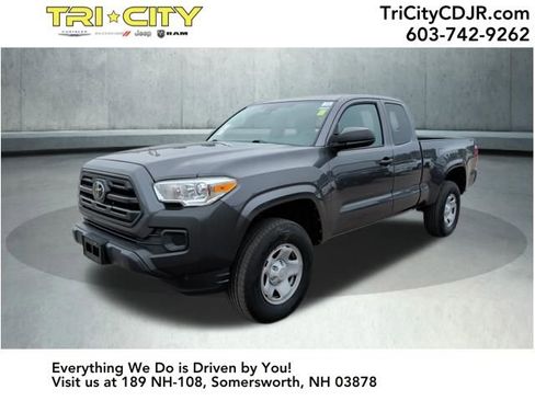 Used 2019 Toyota Tacoma SR image 1