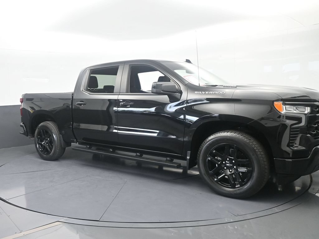 Used 2024 Chevrolet Silverado 1500 RST RWD image 8