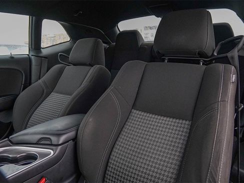 Used 2021 Dodge Challenger SXT w/ Blacktop Package image 10