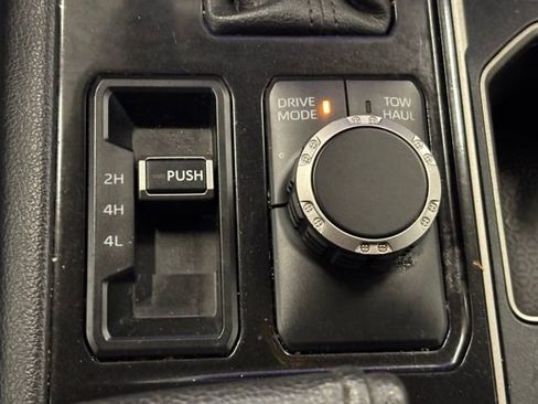 Used 2023 Toyota Tundra Limited image 33