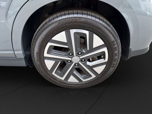 Used 2023 Hyundai Kona SE FWD image 22