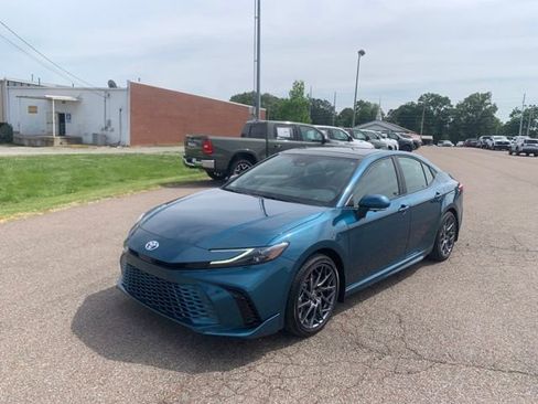 New 2026 Toyota Camry XSE FWD image 3