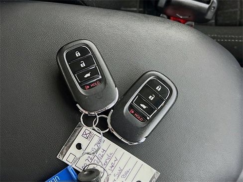 Used 2024 Honda HR-V LX image 32