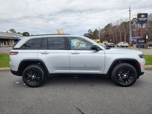 Certified 2025 Jeep Grand Cherokee Laredo X w/ Luxury Tech Group I image 22