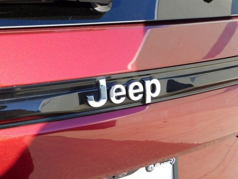 Used 2023 Jeep Grand Cherokee Overland w/ Adv Protech Group III image 4