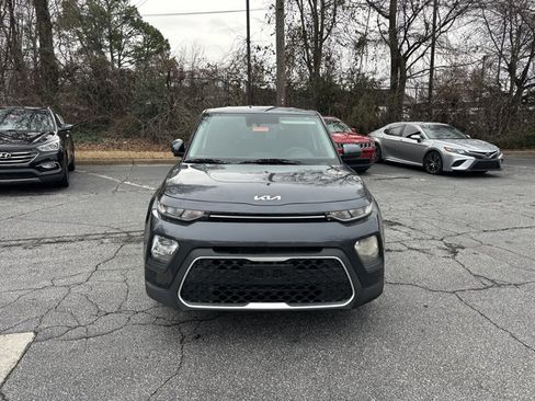 Used 2022 Kia Soul LX w/ Technology Package image 3