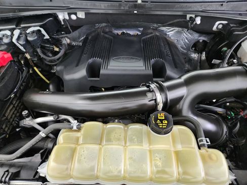 Used 2020 Ford Expedition Limited w/ Equipment Group 301A AWD/4WD image 43