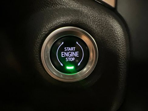 Used 2019 Chevrolet Silverado 1500 High Country w/ Technology Package AWD/4WD image 21