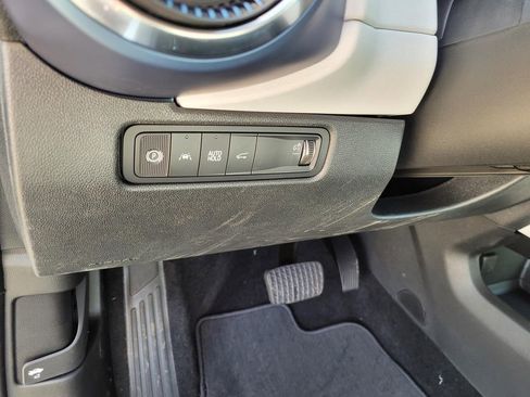 New 2025 Chevrolet Equinox EV LT image 18