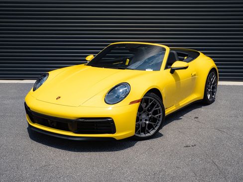 Certified 2023 Porsche 911 Carrera 4S AWD/4WD image 1