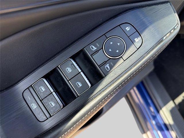 Used 2023 Nissan Rogue SL AWD/4WD image 18