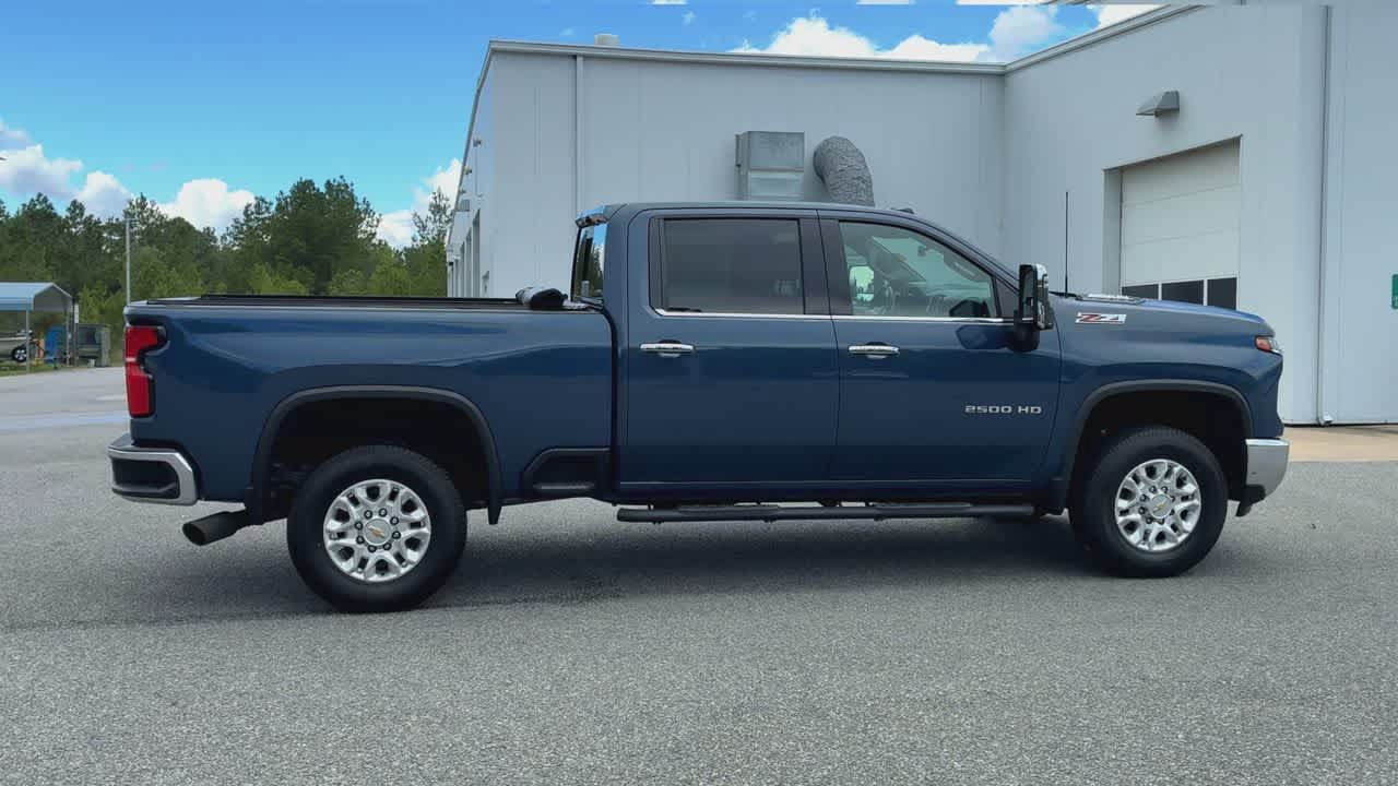 Used 2024 Chevrolet Silverado 2500 LTZ w/ LTZ Plus Package AWD/4WD image 9
