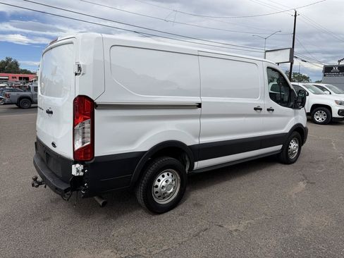 Used 2023 Ford Transit 250 Low Roof AWD image 4