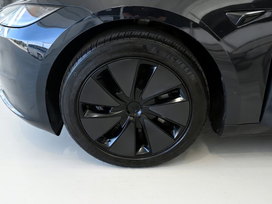 Used 2025 Tesla Model 3 RWD image 22