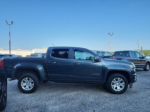 Used 2016 Chevrolet Colorado LT w/ LT Convenience Package RWD image 6