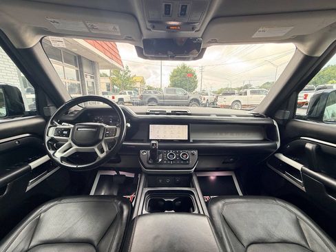 Used 2020 Land Rover Defender 110 HSE AWD/4WD image 36