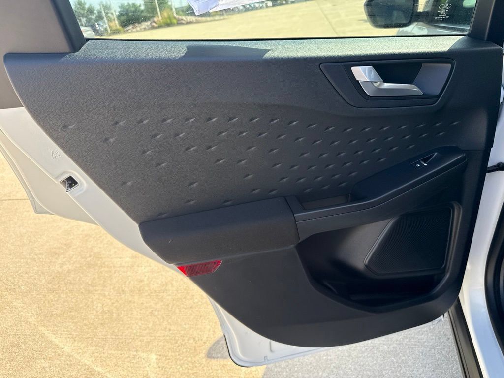Used 2020 Ford Escape SE Sport AWD/4WD image 18