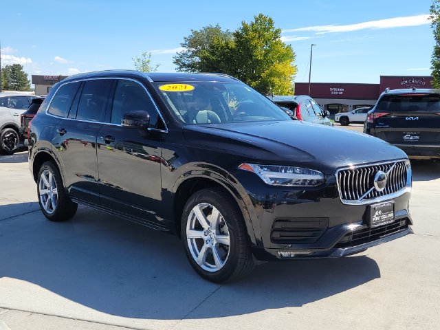 Used 2021 Volvo XC90 T6 Momentum AWD/4WD image 7