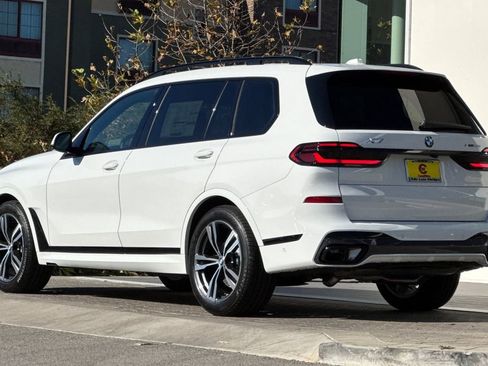 New 2026 BMW X7 xDrive40i w/ M Sport Package image 5