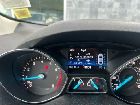 Used 2017 Ford Escape Titanium w/ Equipment Group 301A AWD/4WD image 5