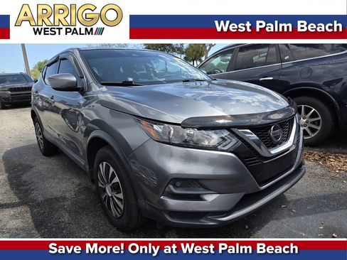 Used 2020 Nissan Rogue Sport S image 1
