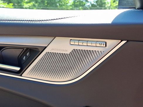 Used 2025 Jaguar F-PACE R-Dynamic S image 27