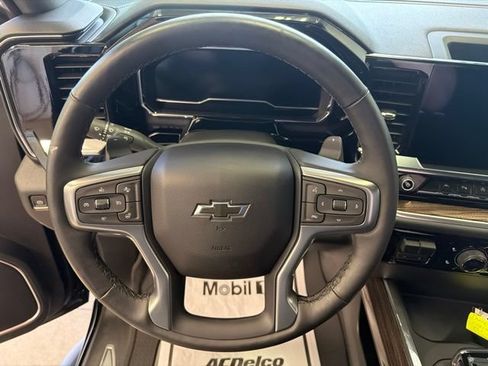 Used 2025 Chevrolet Silverado 1500 RST w/ Rally Edition AWD/4WD image 17