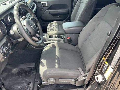 Used 2023 Jeep Wrangler Unlimited w/ Sun & Screen Package AWD/4WD image 10