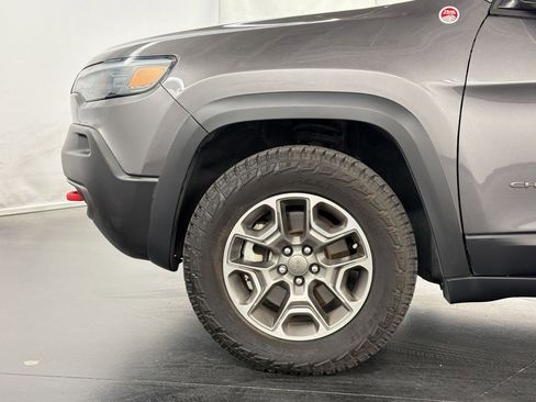 Used 2021 Jeep Cherokee Trailhawk w/ Trailer Tow Group AWD/4WD image 30