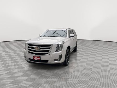 Used 2018 Cadillac Escalade ESV Premium Luxury AWD/4WD image 40