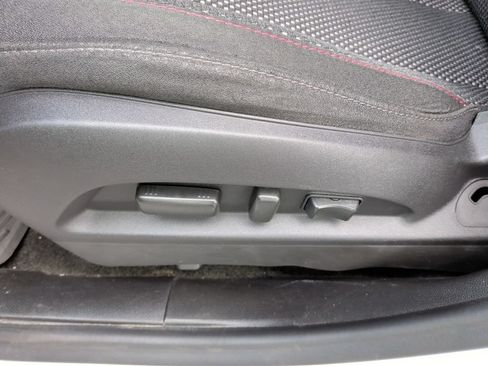 Used 2017 Chevrolet Equinox LT w/ Convenience Package AWD/4WD image 19