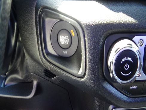 Used 2024 Jeep Wrangler Sport AWD/4WD image 20