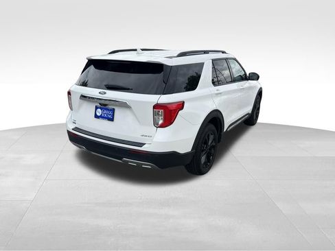 Used 2023 Ford Explorer XLT w/ Equipment Group 202A AWD/4WD image 7