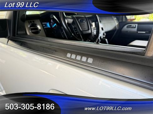 Used 2015 Ford Expedition EL XLT w/ Equipment Group 202A AWD/4WD image 32