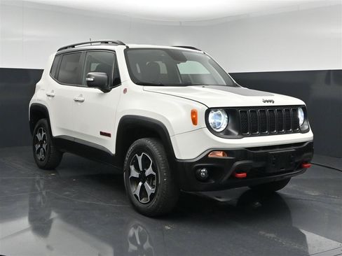 Used 2019 Jeep Renegade Trailhawk w/ Cold Weather Group II AWD/4WD image 3