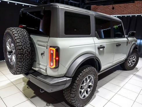 Used 2024 Ford Bronco Badlands AWD/4WD image 10