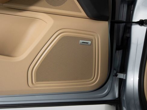 Certified 2019 Porsche Macan AWD/4WD image 22