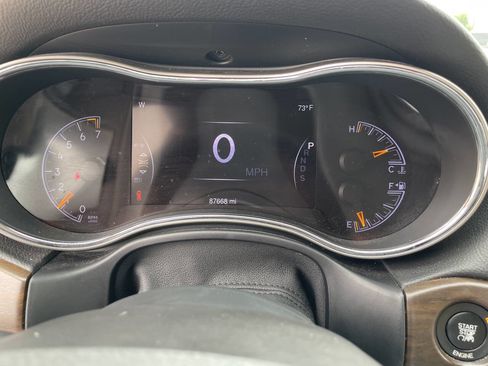 Used 2015 Jeep Grand Cherokee Limited AWD/4WD image 20