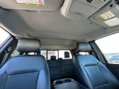 Used 2023 Ford F250 Lariat w/ Sport Appearance Package AWD/4WD image 27