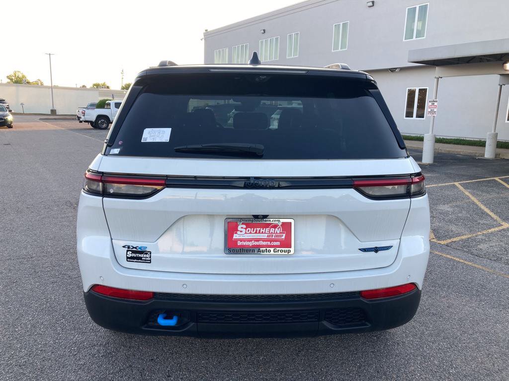 New 2024 Jeep Grand Cherokee Trailhawk w/ Advanced Protech Group II AWD/4WD image 4