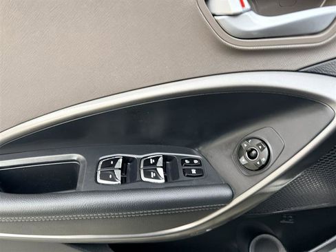 Used 2017 Hyundai Santa Fe Sport AWD/4WD image 27