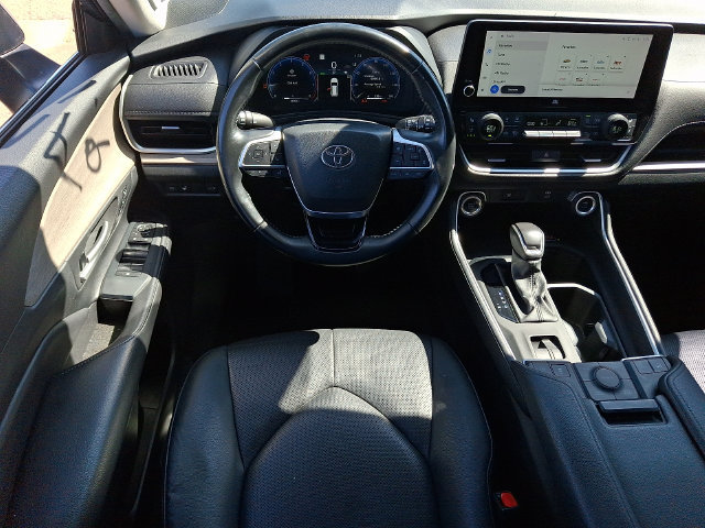 Certified 2024 Toyota Grand Highlander AWD image 7