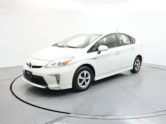 Used 2015 Toyota Prius Four video 3
