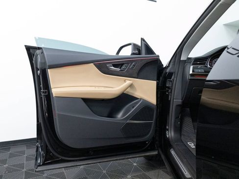 Used 2023 Audi Q8 Premium Plus AWD/4WD image 13