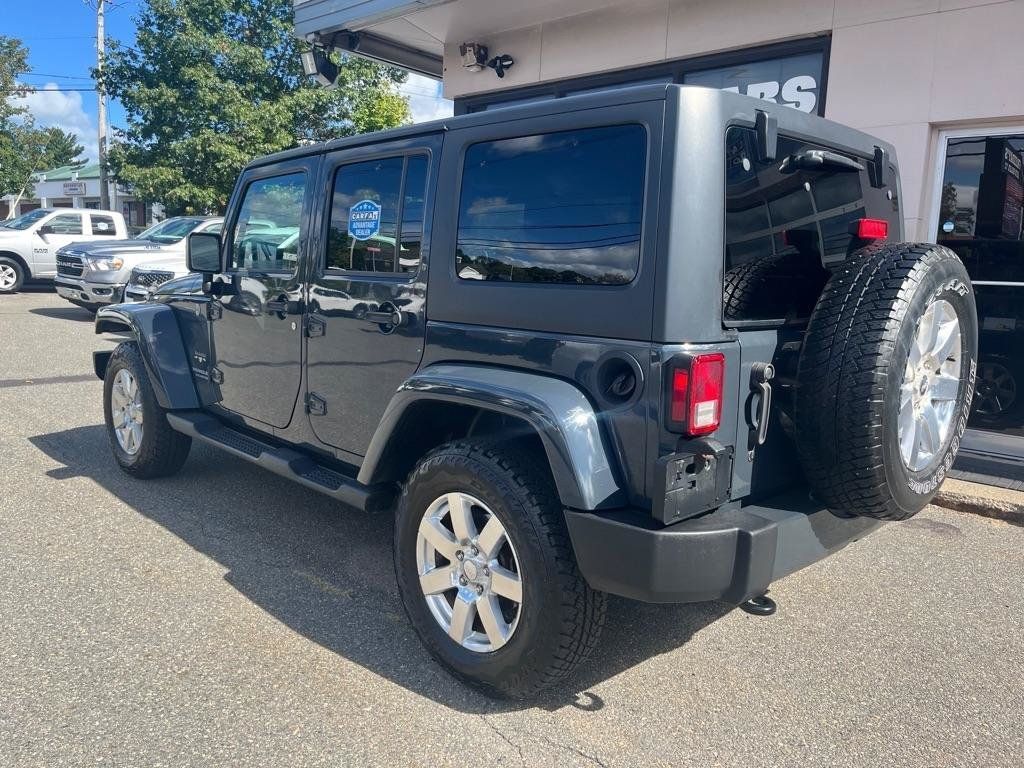 Used 2017 Jeep Wrangler Unlimited Sahara w/ Dual Top Group AWD/4WD image 2