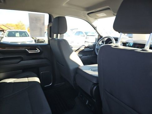 Used 2023 GMC Sierra 1500 Elevation image 13