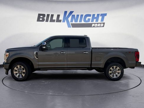 Used 2021 Ford F250 Platinum AWD/4WD image 2
