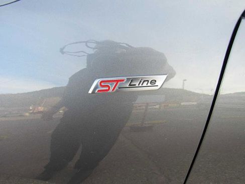 Certified 2024 Ford Escape ST-Line Elite w/ Premium Technology Package image 5