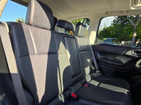 Used 2014 Subaru Forester 2.0XT Touring AWD/4WD image 12