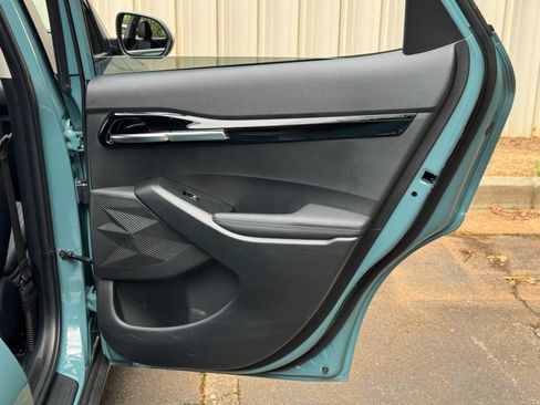 Used 2025 Kia Seltos EX w/ EX Sunroof Package FWD image 42